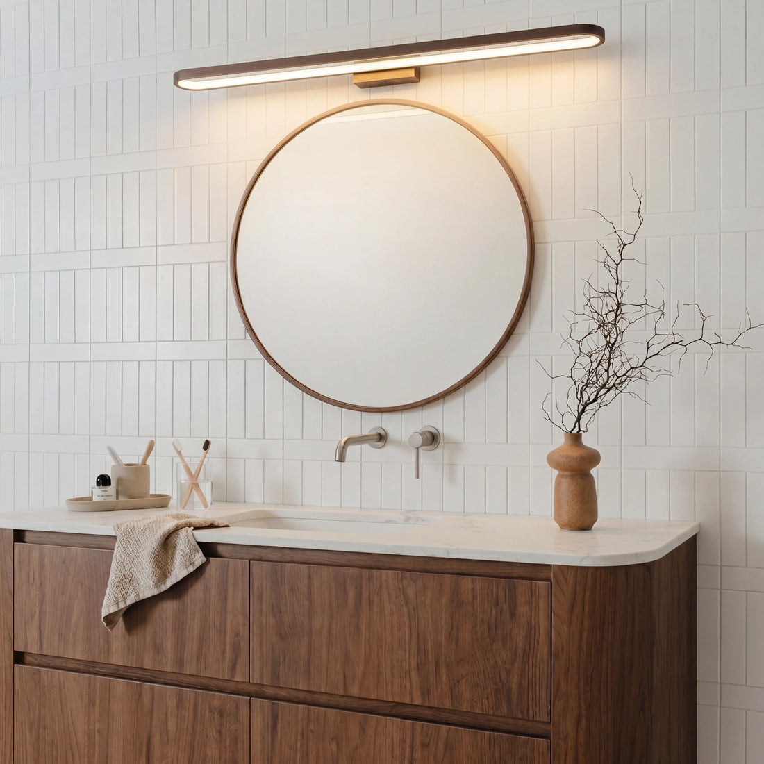Applique Murale Salle de Bain Marron – Éclairage LED Design Fin Moderne