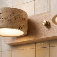 Applique murale LED salle de bain – Bois clair & travertin, design minimaliste