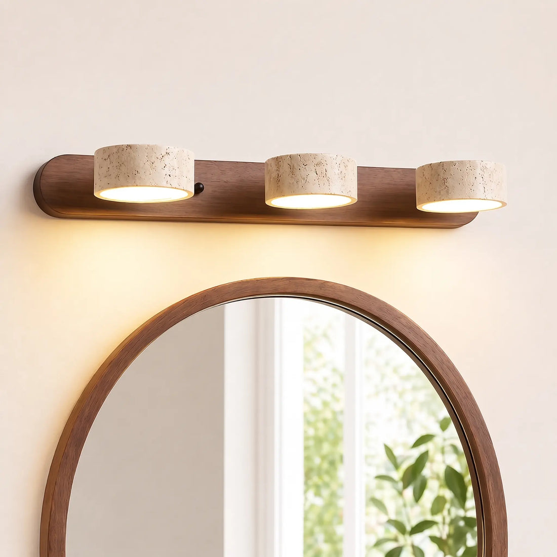 Applique murale LED salle de bain – Bois clair & travertin, design minimaliste