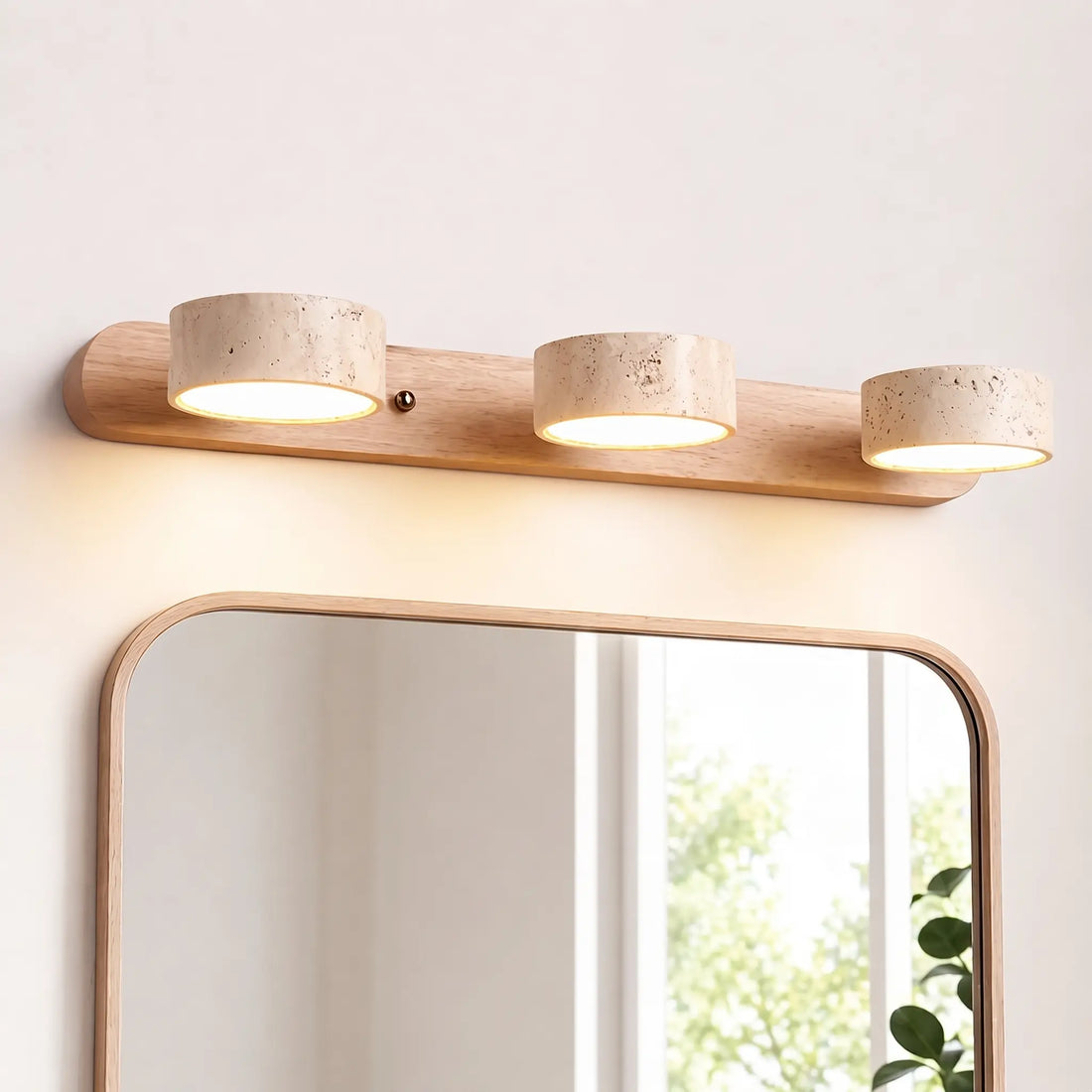 Applique murale LED salle de bain – Bois clair & travertin, design minimaliste